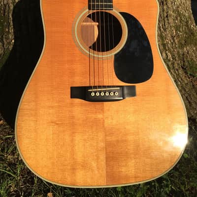 Classic Martin D-28 Dreadnought with Cutaway -DC-28 1994 Vintage Natural image 1