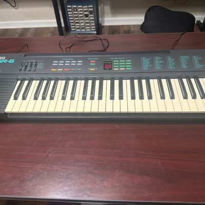 Yamaha PSR-6 Keyboard w/ Power Supply - Unique Tones - see description