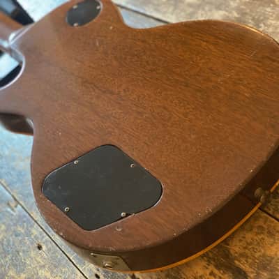 Gibson Les Paul Standard 2000 Aged Honey Burst Plaintop Non Chambered w/ Headstock Repair image 4