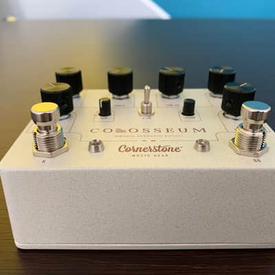 Cornerstone Colosseum Dual Overdrive – Excellent Condition – Original Box image 3