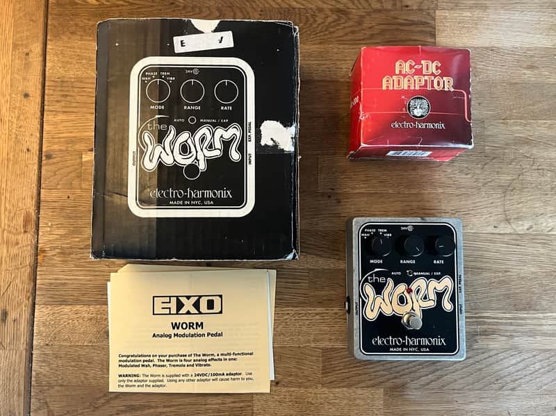 Electro-Harmonix Worm Analog Wah / Phaser / Vibrato / Tremolo + adapter image 1