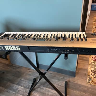 Korg KingKORG 61-Key Analog Modeling Synthesizer 2016 - Black/Tan image 1