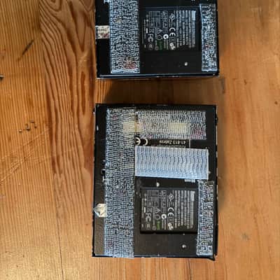 G-Lab Guitar Laboratory 8 Separated 9V Power Box 2006 - Black image 4