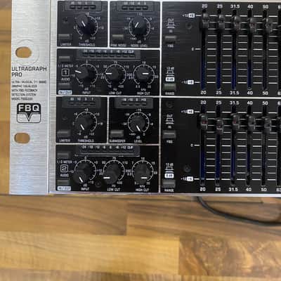 Behringer ULTRAGRAPH PRO FBQ6200 (Discontinued) w/ Box NOT FUNCTIONING  – For Parts or Repair image 3
