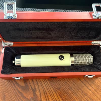 Warm Audio WA-251 Large Diaphragm Multipattern Tube Condenser Microphone 2019 - Present - Cream image 3