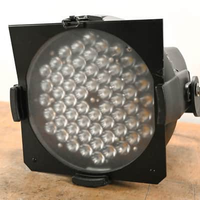 ETC Desire D60 Studio HD LED Par Wash Light CG01SM2 image 2