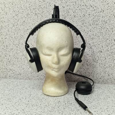 90s Vintage Headphones Sennheiser HD 200 image 1
