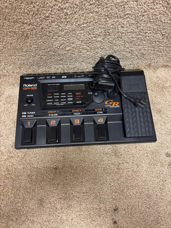 Roland GR-33 Guitar Synthesizer | Reverb