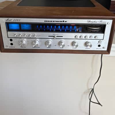 Marantz Model 2265 stereo receiver with wood case 1970’s image 1