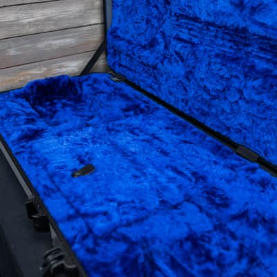 Fender Deluxe Molded Bass Case - Gray with Blue Lining (81892-WH) image 9