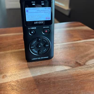 Tascam DR-05X Black image 1