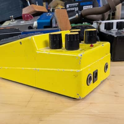 Ibanez SF10 Swell Flanger 1990s - Yellow image 3