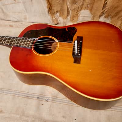 Gibson J-45 1963 - Sunburst image 11