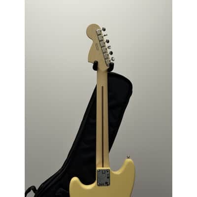 Fender American Performer Mustang with Rosewood Fretboard - Vintage White image 6