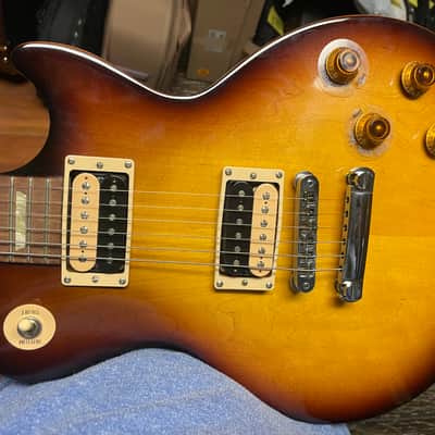 2010 Gibson Les Paul Deluxe-Sunburst (USED) image 8