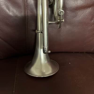 Holton Collegiate Bb Trumpet SN 151453 - Silver plated image 11