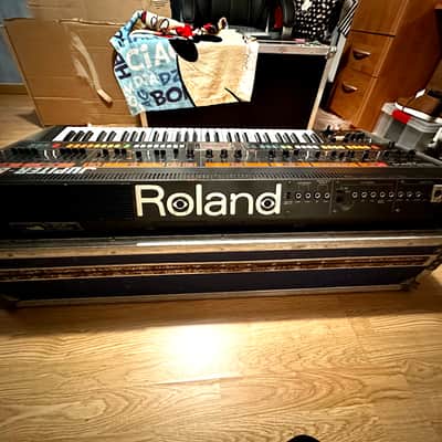 Roland Jupiter-8 +options image 2