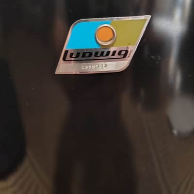 Ludwig 3 Ply With Inner Rings 18"(Diameter)x16"(Depth) Floor Tom 1970's - Black Wrap image 2