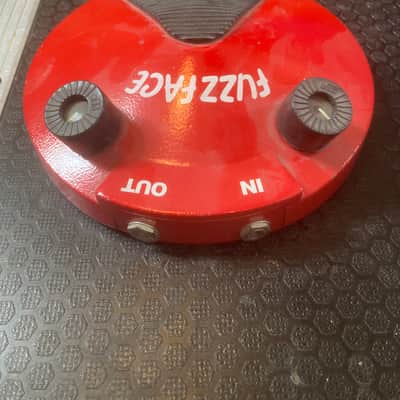 Dunlop JHF2 Jimi Hendrix Signature Fuzz Face 1990 - 1998 - Red image 2