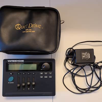 Cleaned Alesis Wedge Desktop Master Reverb  with power supply and case image 1