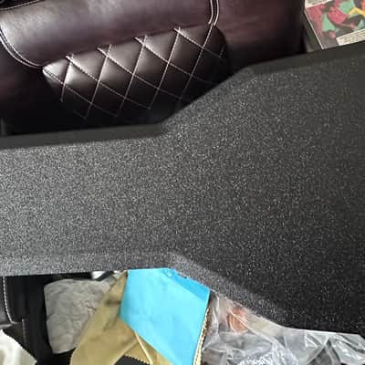 2010 Gibson SG Classic and Case Heritage Cherry image 22