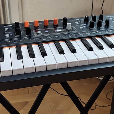 Arturia MiniFreak 37 Key 6 Voice Polyphonic Hybrid Synthesizer 2022 - Present - Black image 3