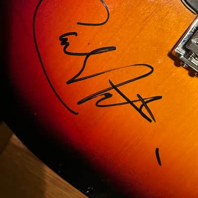 Fender Stratocaster 1975 signed by Carlos Santana, Maple Fretboard image 10