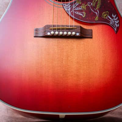 GIBSON USA Custom Shop Custom Hummingbird Quilt #1 of 28 "Heritage Cherry burst" (2008) image 6