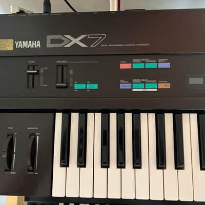 *INCLUDES EXTRAS* Yamaha DX7 Programmable Algorithm Synthesizer image 4