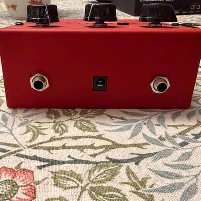Electro-Harmonix / JHS Big Muff 2 Dual Op-Amp Fuzz 2025 - Red image 3