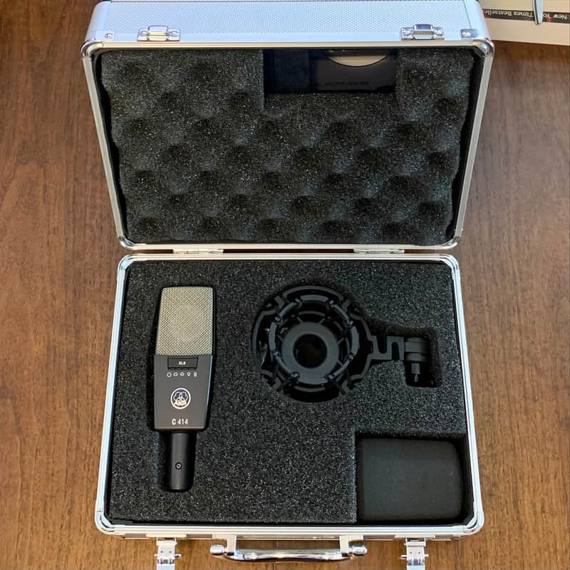 AKG C414 XLS Large Diaphragm Multipattern Condenser Microphone image 1