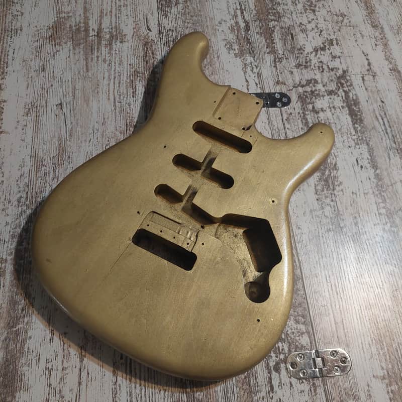 Ibanez Mij RS430 Roadstar II Deluxe Strat Style 1984 Refinished trans Gold Mist Birch Body Project Husk image 1