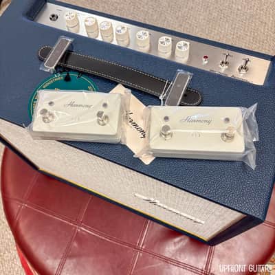 Harmony H605 5w 1x8 Navy/White Tube Combo Guitar Amp image 5