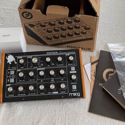 Moog Minitaur Rev2 TBP002 + Moog Wood Side Kit — boxed, PSU, fully tested image 11