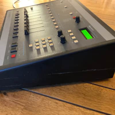 E-MU Systems SP-1200 8-Voice Drum Sampler 1987 - 1996 - Black image 5