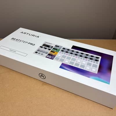 Arturia BeatStep Pro MIDI Controller 2017 - Present - White image 7