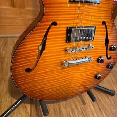 Collings SoCo Deluxe 2023 Premium Flamed Maple Tea Burst image 4