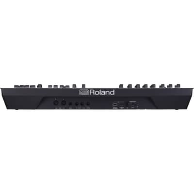 Roland GAIA 2 Synthesizer image 2