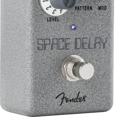 Fender Hammertone - Space Delay Pedal image 5