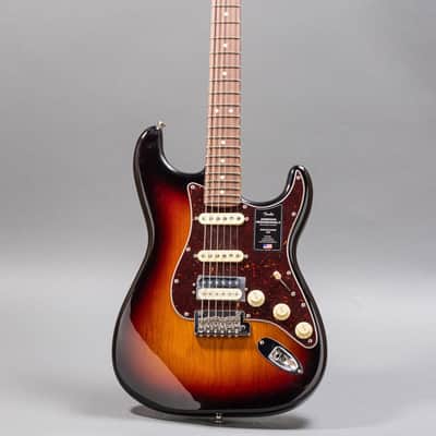 Fender American Professional II Stratocaster HSS 2023, Sunburst image 3
