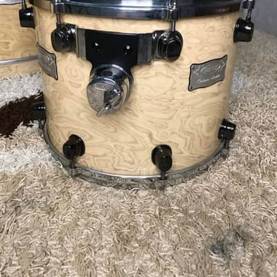 Mapex Orion Classic Series 5-Piece Shell Pack (22/16/14/12/10) - Antique Ivory Birdseye Maple image 7