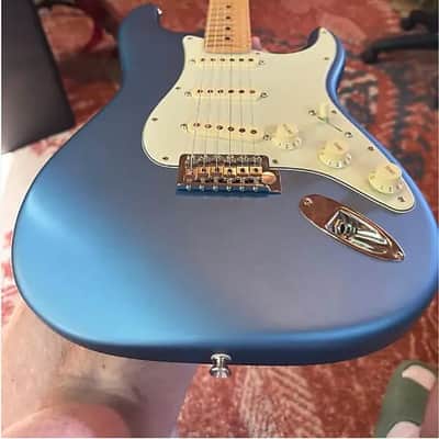 Fender American Performer Stratocaster w Abigail Ybarra Pickups MINT image 6