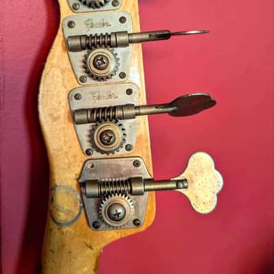 fender telecaster bass 1968 - transparent image 7