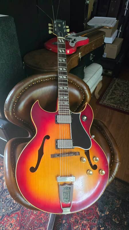 Gibson Barney Kessel Regular 1962 Sunburst image 1