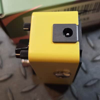 Donner Yellow Fall Analog Delay 2010s - Yellow image 4