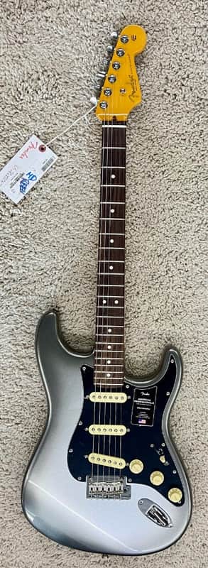 Mint Fender American Professional II Stratocaster In Mercury Silver w/ Hardshell Case image 1