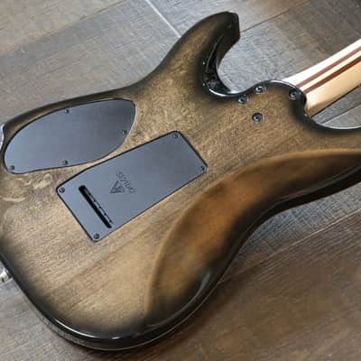Valiant Soothsayer Charcoal Flametop NAMM Show Piece + COA OHSC (6785) image 13