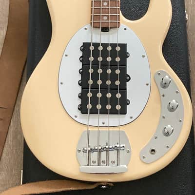 Sterling by musicman StingRay 2022 White image 2