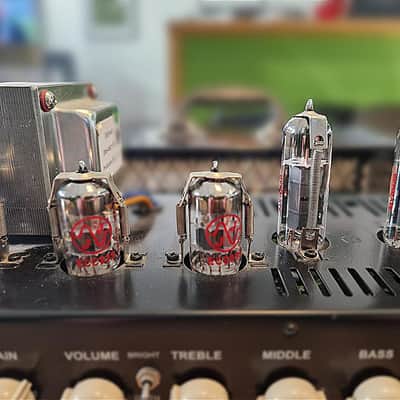 Tête d'ampli VOX Night Train NT15H-G2 (15W) - Lampes JJ Neuves + Footswitch + Sac image 3