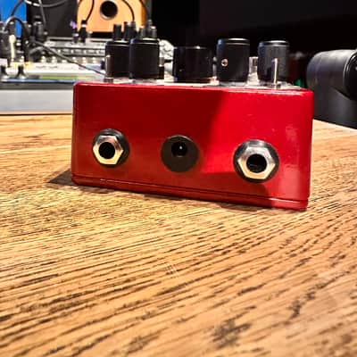 KMA Audio Machines Cirrus Spatial Temporal Modifier 2019 - 2021 - Red image 4